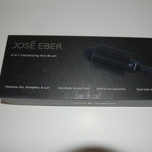 NIB Jose Eber 4 in 1 Volumizing Hot Brush